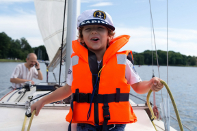 В Литве детские пособия платят минимум до 18 лет. На что их хватает?