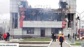 Война, 7 декабря. Массированный удар по Кременчугу. Как выглядит разрушенный ударом РФ вокзал в Фастове